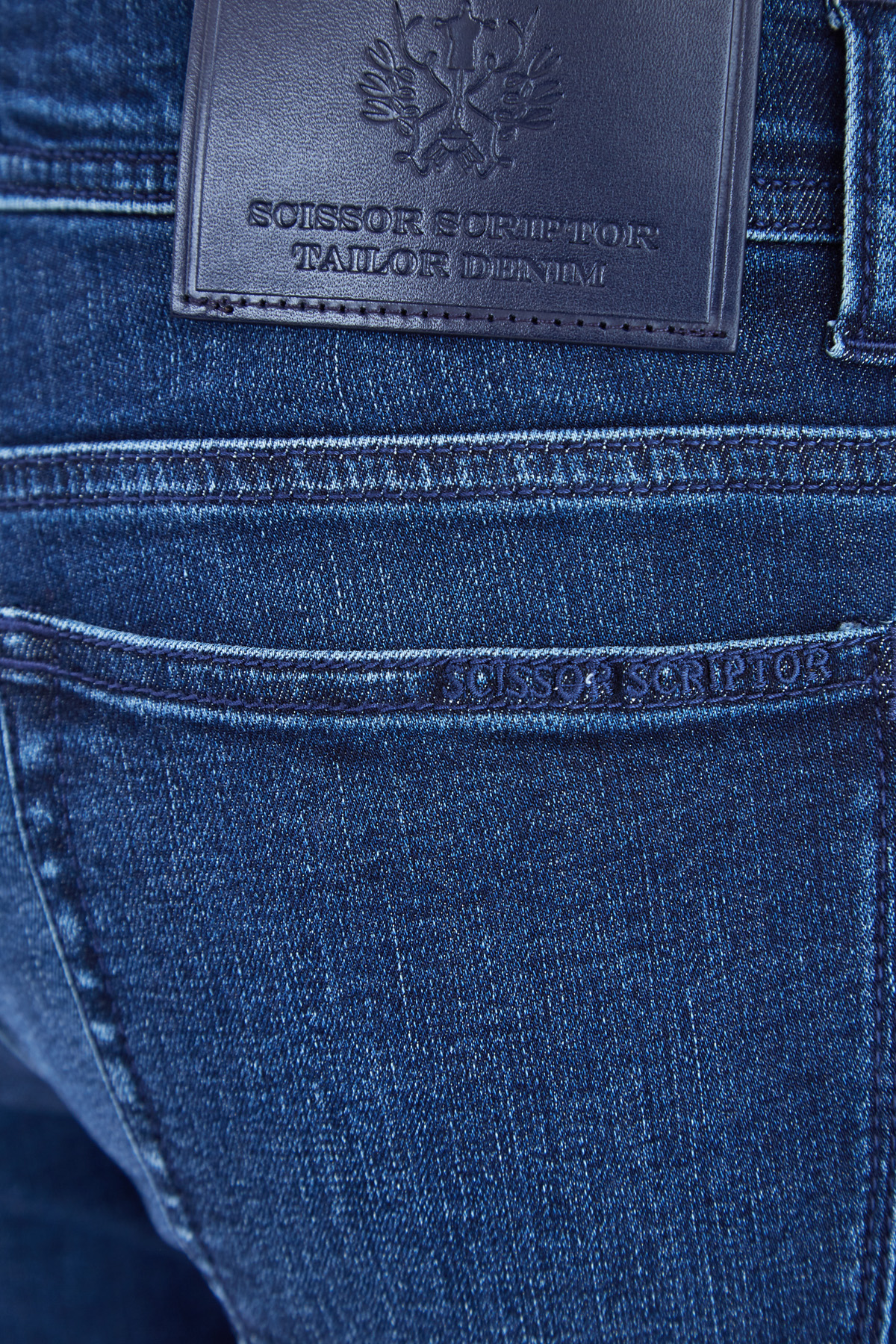 Окрашенные в готовом виде джинсы ручной работы SCISSOR SCRIPTOR, цвет синий, размер 52;56 - фото 7
